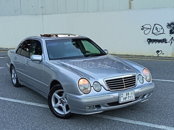 Mercedes E 320-3