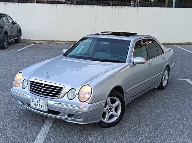 Mercedes E 320-6