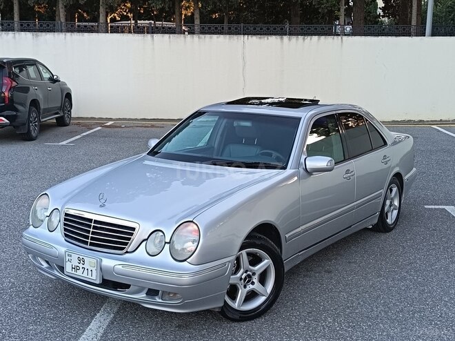 Mercedes E 320-2