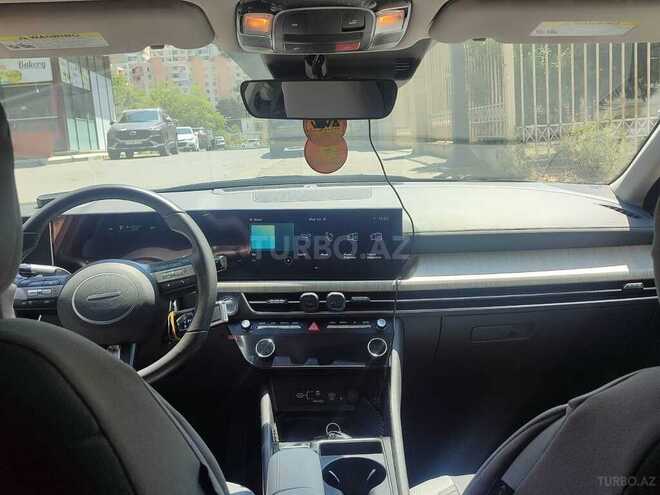 Hyundai Sonata-11
