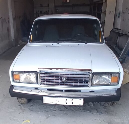 LADA (VAZ) 2107-1