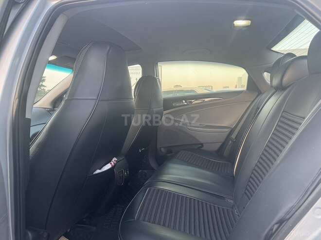 Hyundai Sonata-7