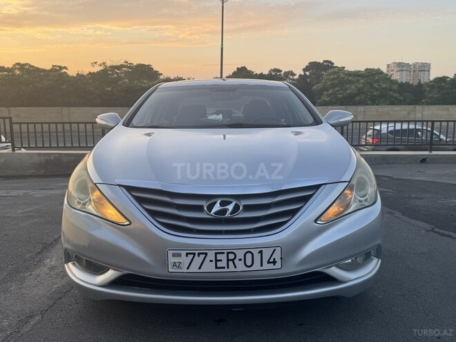 Hyundai Sonata-2