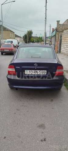 Opel Vectra-2