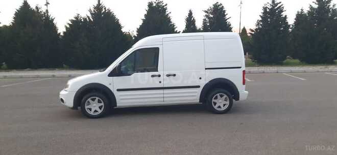 Ford Transit Connect-8