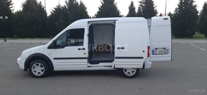 Ford Transit Connect-9