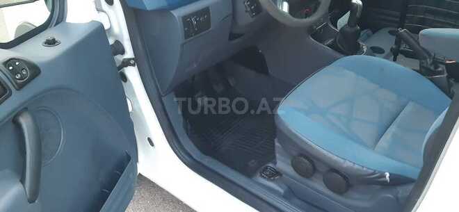 Ford Transit Connect-14