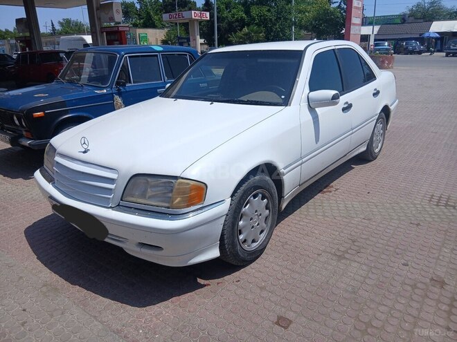 Mercedes C 180-3