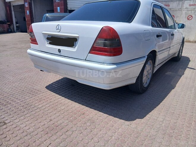 Mercedes C 180-4