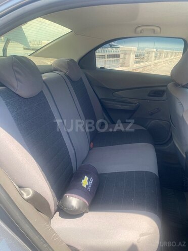 Chevrolet Cobalt-10