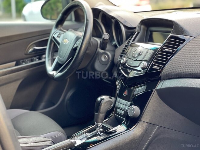 Chevrolet Cruze-9