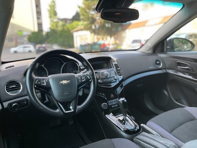 Chevrolet Cruze-8