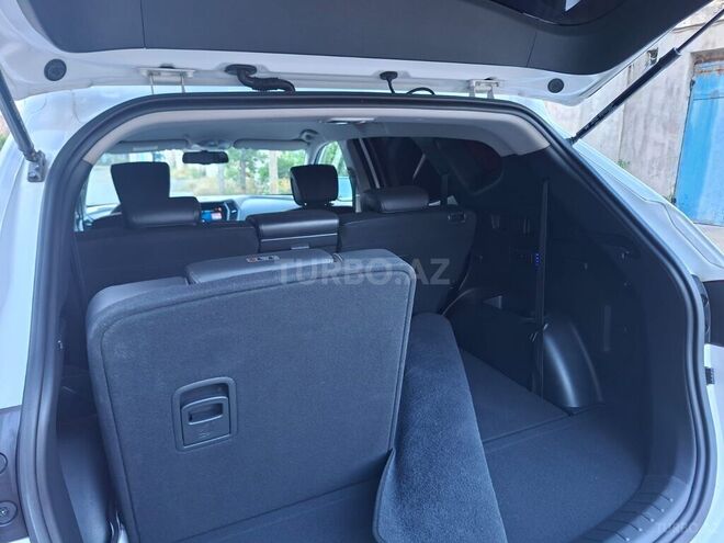 Hyundai Santa Fe-14