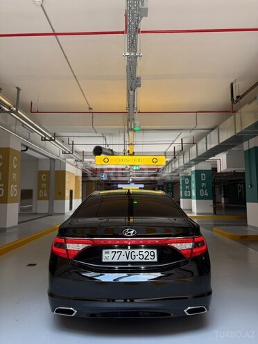 Hyundai Grandeur-9