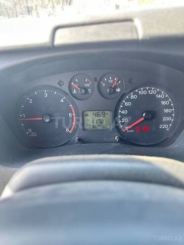 Ford Transit-12