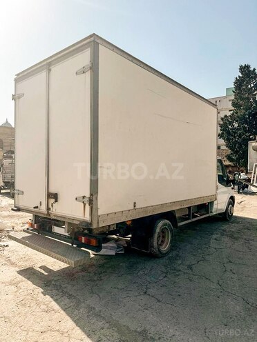 Ford Transit-4