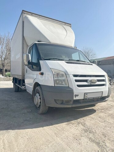 Ford Transit-6