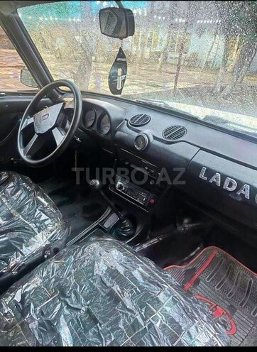 LADA (VAZ) 2106-7
