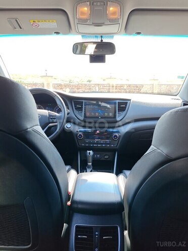 Hyundai Tucson-15