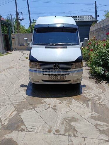 Mercedes Sprinter 412-1