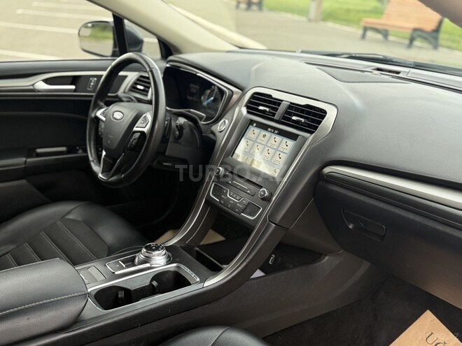 Ford Fusion (North America)-9