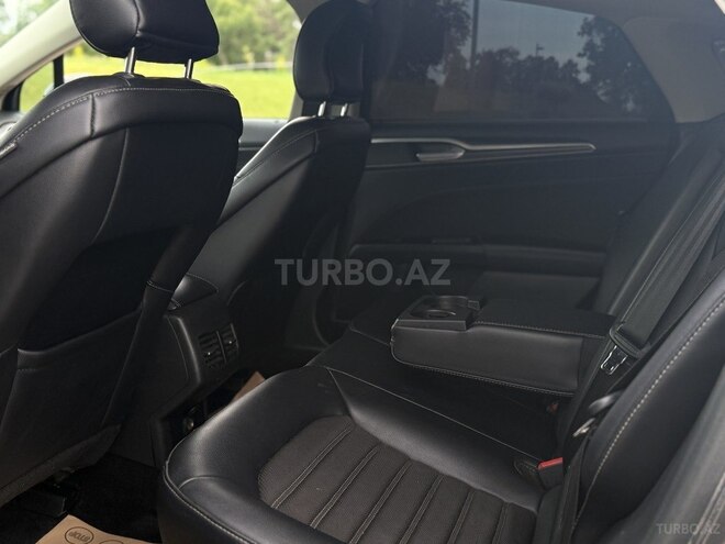 Ford Fusion (North America)-8