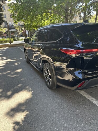 Toyota Highlander-4