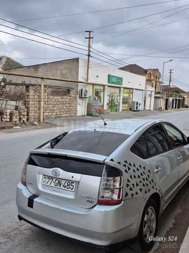 Toyota Prius-4