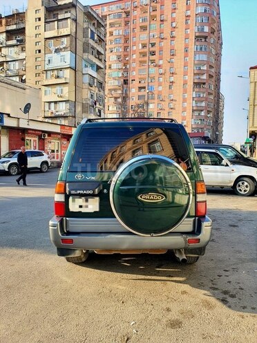 Toyota Land Cruiser Prado-4