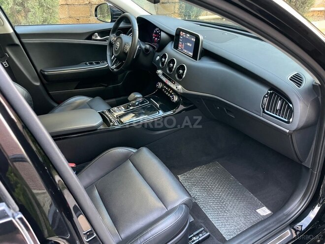 Kia Stinger-12
