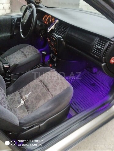 Opel Vectra-9
