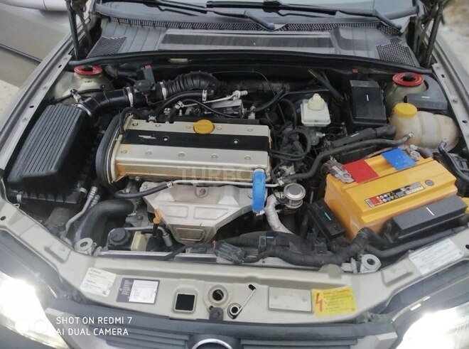 Opel Vectra-19