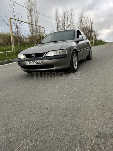 Opel Vectra-3