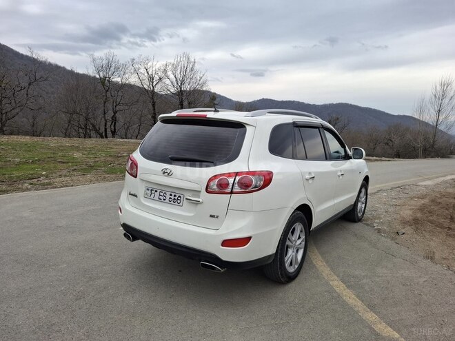 Hyundai Santa Fe-6