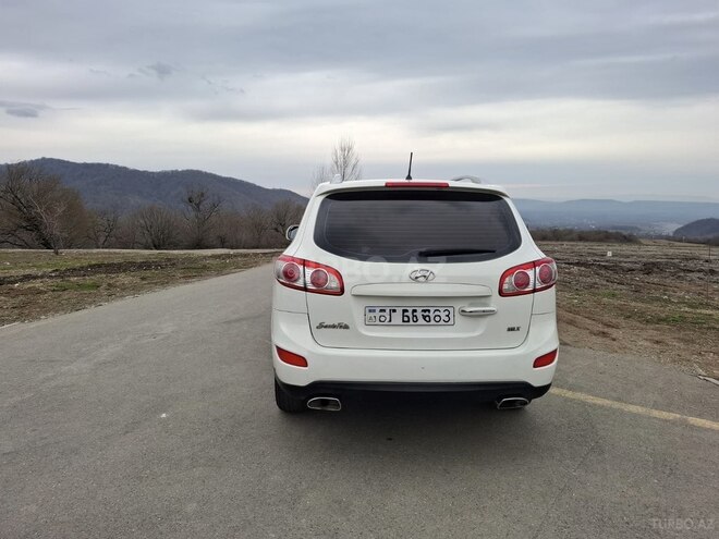 Hyundai Santa Fe-4