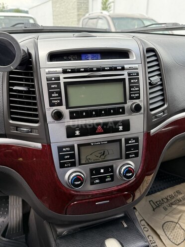 Hyundai Santa Fe-8