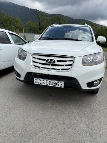 Hyundai Santa Fe-1