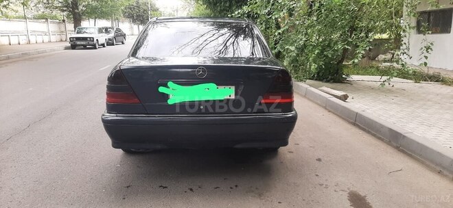 Mercedes C 220-2