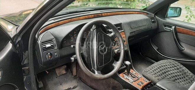 Mercedes C 220-7