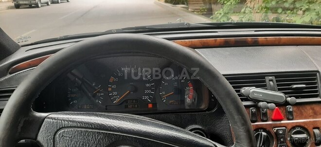 Mercedes C 220-12