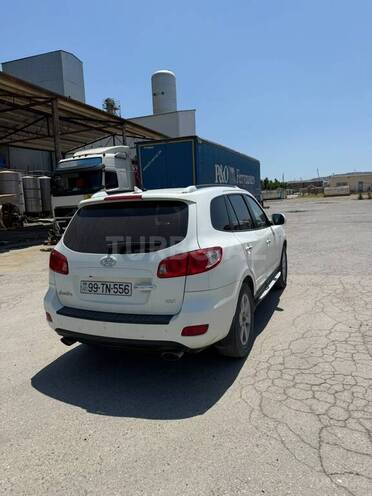 Hyundai Santa Fe-5