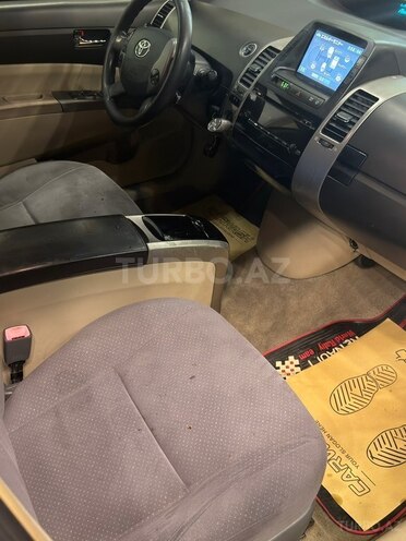 Toyota Prius-10