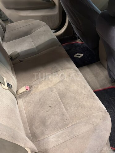 Toyota Prius-8