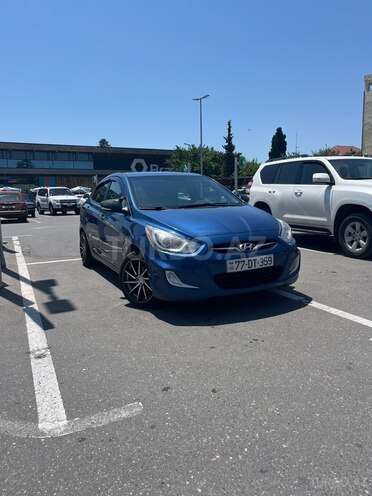 Hyundai Accent-5