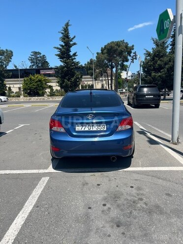 Hyundai Accent-6