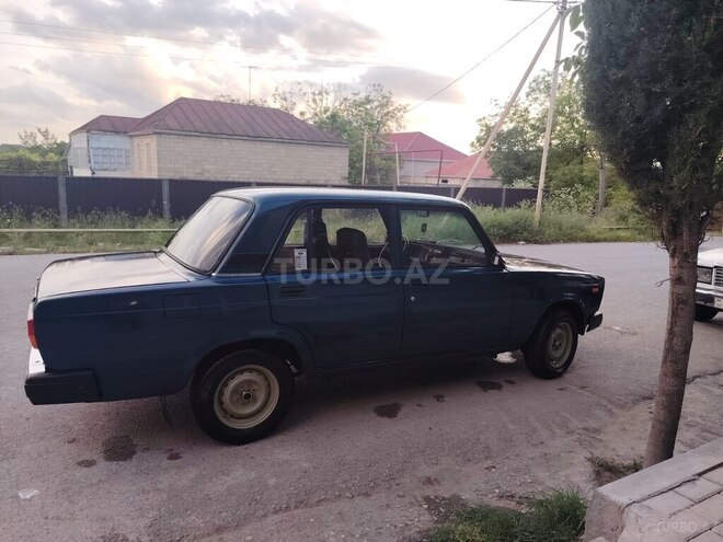 LADA (VAZ) 2107-5