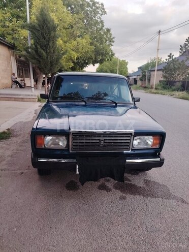 LADA (VAZ) 2107-1