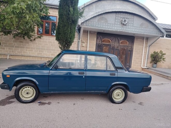 LADA (VAZ) 2107-6