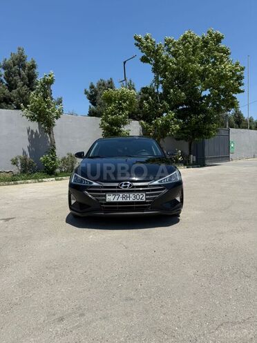 Hyundai Elantra-2