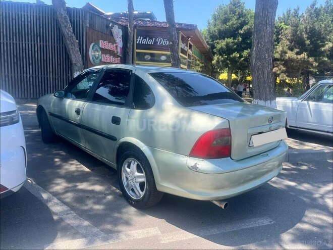 Opel Vectra-2